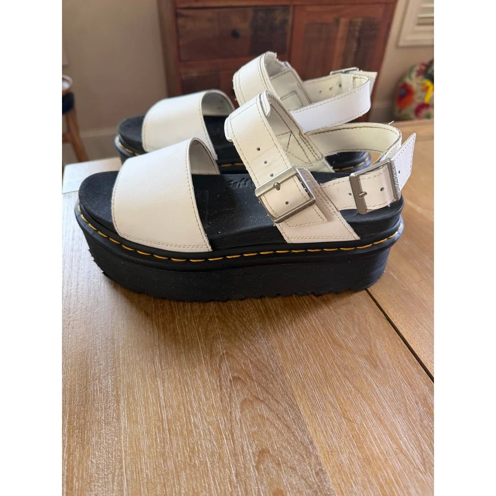 Dr. Martens Voss Quad Sandals Women Size 8 White Leather Platform Buckle Straps